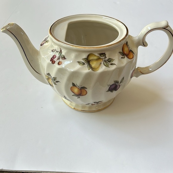Windsor England Fruit Gold Trimmed Tea Pot - Picture 9 of 13
